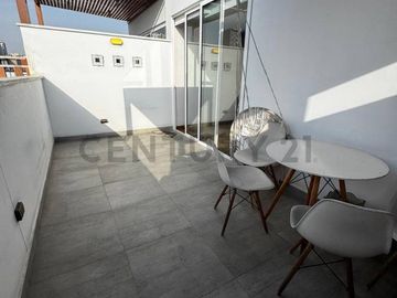 DUPLEX CON HERMOSA VISTA A LA CIUDAD SAN ISIDRO