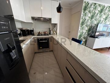 DUPLEX CON HERMOSA VISTA A LA CIUDAD SAN ISIDRO