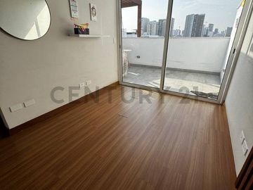 DUPLEX CON HERMOSA VISTA A LA CIUDAD SAN ISIDRO