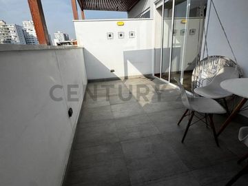 DUPLEX CON HERMOSA VISTA A LA CIUDAD SAN ISIDRO