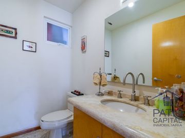 Venta de Casa en Loma de Valle Escondido, Atizapán
