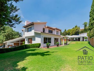 Venta de Casa en Loma de Valle Escondido, Atizapán