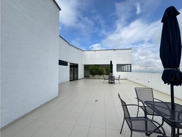 En Venta Apartamento En Edificio Tacuara Remodelado