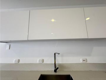 En Venta Apartamento En Edificio Tacuara Remodelado