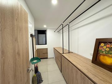 En Venta Apartamento En Edificio Tacuara Remodelado