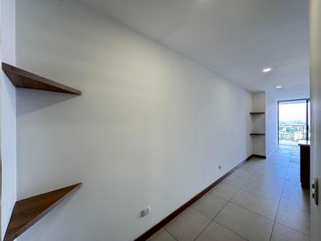 En Venta Apartamento En Edificio Tacuara Remodelado