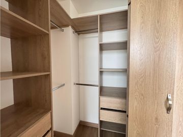 En Venta Apartamento En Edificio Tacuara Remodelado