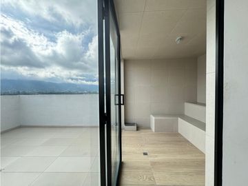 En Venta Apartamento En Edificio Tacuara Remodelado