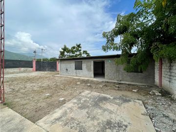 Venta de lote en Aeromar