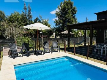 Venta - Complejo de cabañas - 2 ambientes - Pileta -  Chascomús