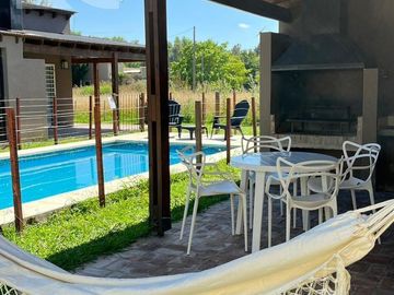 Venta - Complejo de cabañas - 2 ambientes - Pileta -  Chascomús