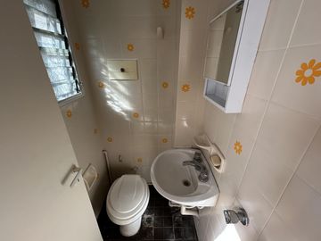 Venta de Amplio y luminoso PH en Colegiales