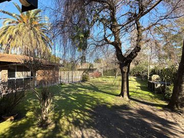 Casa 5 ambientes con gran parque y piscina - Del Viso Pilar