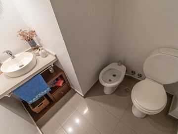 NEUQUEN AL 200 | SAN ISIDRO | CASA EN VENTA | 4 DORMITORIOS | PILETA | QUINCHO