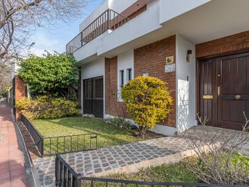 NEUQUEN AL 200 | SAN ISIDRO | CASA EN VENTA | 4 DORMITORIOS | PILETA | QUINCHO