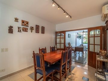 NEUQUEN AL 200 | SAN ISIDRO | CASA EN VENTA | 4 DORMITORIOS | PILETA | QUINCHO