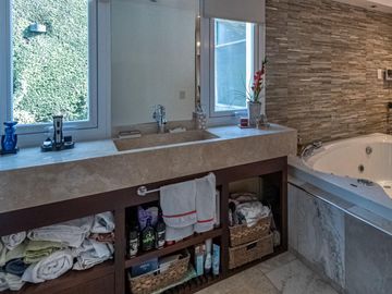 NEUQUEN AL 200 | SAN ISIDRO | CASA EN VENTA | 4 DORMITORIOS | PILETA | QUINCHO