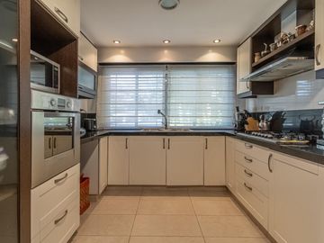 NEUQUEN AL 200 | SAN ISIDRO | CASA EN VENTA | 4 DORMITORIOS | PILETA | QUINCHO