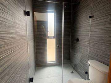 CASA EN VENTA ALTO SUR, COTO CIMA INT. 133