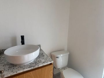 CASA EN VENTA ALTO SUR, COTO CIMA INT. 133