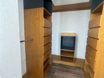 CASA EN VENTA ALTO SUR, COTO CIMA INT. 133