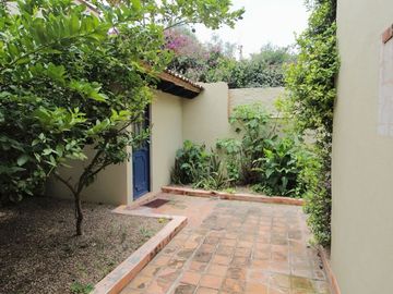 Casa Danzantes en Venta / Villa de Los Frailes /San Miguel de Allende