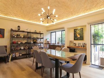 Casa Danzantes en Venta / Villa de Los Frailes /San Miguel de Allende