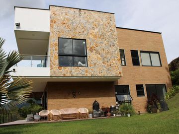 🔴Casa Campestre De Ensueño Cerca A La Ceja Y Llanogrande – Sector Canadá, El Carmen De Viboral