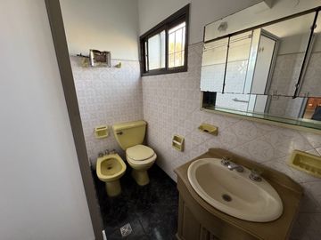 Casa PH en venta en Wilde Oeste