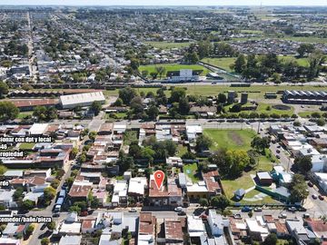 VENTA DE CASA A REFACCIONAR CON DPT Y LOCAL