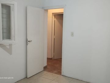CASA 2 HAB. APTA COMERCIAL C/ OFICINA CIUDAD MZA