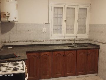 CASA 2 HAB. APTA COMERCIAL C/ OFICINA CIUDAD MZA