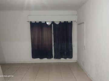CASA 2 HAB. APTA COMERCIAL C/ OFICINA CIUDAD MZA