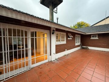PH 4 AMBIENTES EN VENTA MONTE GRANDE