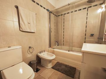 Casa 4 amb en venta - Ramos Mejía - Parque Pileta