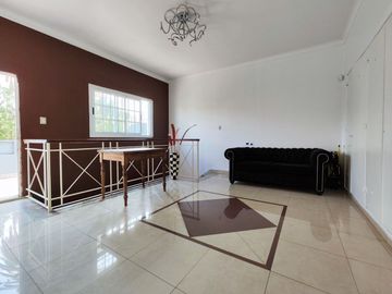 Casa 4 amb en venta - Ramos Mejía - Parque Pileta