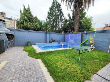 Casa 4 amb en venta - Ramos Mejía - Parque Pileta