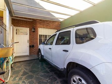VENTA PH 4 ambientes c/patio 122m2 totales Munro