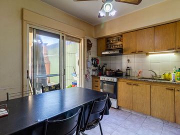 VENTA PH 4 ambientes c/patio 122m2 totales Munro