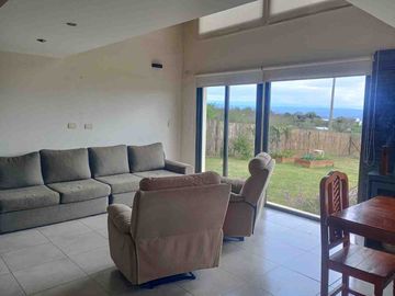 VENTA CASA 3 DORMITORIOS SANTA MONICA SANTA ROSA