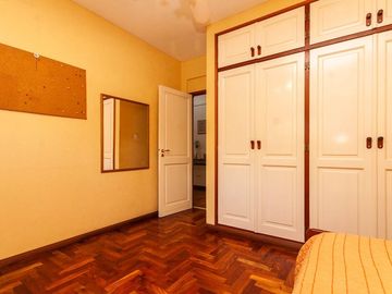 HERMOSO CHALET DE 5 AMB. EN LANUSITA. APTO CREDITO