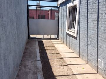 AMEGHINO NORTE A METROS DE RUTA 20, EXCELENTE PROPIEDAD RECICLADA A NUEVA