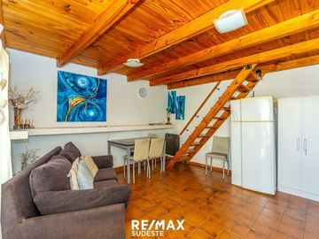 Casa de 4 dormitorios en  Barrio Altos del Pinar