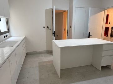 PISO 3 AMB  VENTA GENZO SALGUERO COCHERA AMENITIES