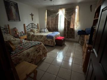 Duplex !! Casa con uso comercial