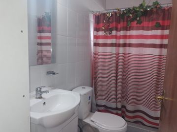 CASA EN VENTA  MAIPÚ 2D-1B, CON ACCESO CONTROLADO