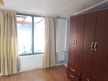 CASA EN VENTA  MAIPÚ 2D-1B, CON ACCESO CONTROLADO