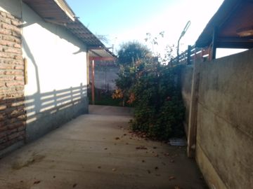 CASA EN VENTA  MAIPÚ 2D-1B, CON ACCESO CONTROLADO
