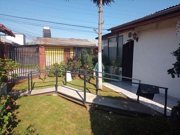 CASA EN VENTA  MAIPÚ 2D-1B, CON ACCESO CONTROLADO