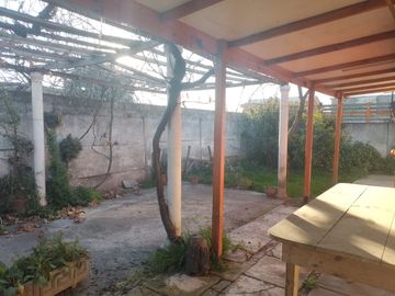CASA EN VENTA  MAIPÚ 2D-1B, CON ACCESO CONTROLADO